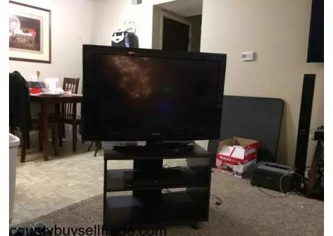 40" Toshiba and blue ray player